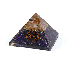 Naložite sliko v pregledovalnik galerije, orgonit piramida zaščita elektromagnetno sevanje orgonit piramida ametist spirala kristali piramida moč moc drevo življenja piramida drevo zivljenja orgonit elektro smog