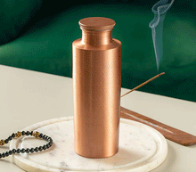 Naložite sliko v pregledovalnik galerije, bakrena karafa steklenica za vodo bakrena flaška steklenica iz bakra flaška iz bakra baker flaska kovana za vodo iz bakra 700 ml