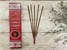 Naložite sliko v pregledovalnik galerije, dišeče palčke ajurvedske disece palcke ajurveda kadilo kadila brez bambusa dišava za dom kadilo za dom dišeče palčke za meditacijo naravne dišeče palčke zmajeva kri dragons blood