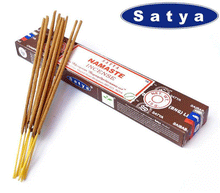 Naložite sliko v pregledovalnik galerije, Satya Namaste dišeče palčke Satya disece palcke dišave Satya disave kadila meditiranje duhovnost dišeče palčke Sai baba Satya Namaste dišeče palčke sproscanje disave za dom meditacija dišave