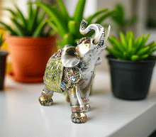 Naložite sliko v pregledovalnik galerije, kip slon kipec slonček figura slon obilje blagostanje simbol sreče sloncek rilec navzgor slon dvignjen rilec bogastvo slon dekoracija za srečo sreča slon dom