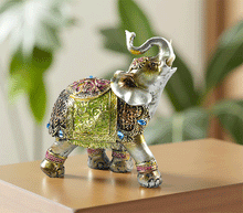 Naložite sliko v pregledovalnik galerije, kip slon kipec slonček figura slon obilje blagostanje simbol sreče sloncek rilec navzgor slon dvignjen rilec bogastvo slon dekoracija za srečo sreča slon dom