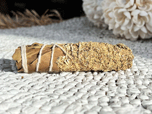 Naložite sliko v pregledovalnik galerije, naravno kadilo zvitek evkaliptus lovor cedra naravno kadilo za obrede naravno kadilo zvitek za ciscenje prostora sagrada madre naravno kadilo za prostor