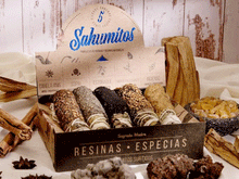 Naložite sliko v pregledovalnik galerije, naravno kadilo zvitek evkaliptus lovor cedra naravno kadilo za obrede naravno kadilo zvitek za ciscenje prostora sagrada madre naravno kadilo za prostor sahumitos