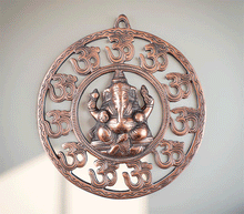 Naložite sliko v pregledovalnik galerije, kipec ganesh aum stenska dekoracija om figura ganesha aum kip ganeš ganeša dekoracija za steno aum slon uspeh bogastvo ganesha poslovni uspeh modrost dekoracija dom om ganeš blagostanje zaščita za dom