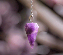 Naložite sliko v pregledovalnik galerije, nihalo ametist talisman nihalo iz ametista kristalno nihalo kristali nihalo poldragikamni nihala merjenje energije nihala