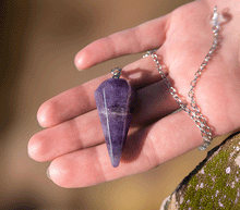 Naložite sliko v pregledovalnik galerije, nihalo ametist talisman nihalo iz ametista kristalno nihalo kristali nihalo poldragikamni nihala merjenje energije nihala