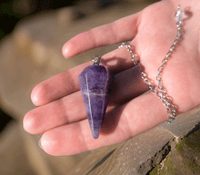 Naložite sliko v pregledovalnik galerije, nihalo ametist talisman nihalo iz ametista kristalno nihalo kristali nihalo poldragikamni nihala merjenje energije nihala