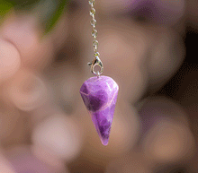 Naložite sliko v pregledovalnik galerije, nihalo ametist talisman nihalo iz ametista kristalno nihalo kristali nihalo poldragikamni nihala merjenje energije nihala