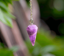 Naložite sliko v pregledovalnik galerije, nihalo ametist talisman nihalo iz ametista kristalno nihalo kristali nihalo poldragikamni nihala merjenje energije nihala