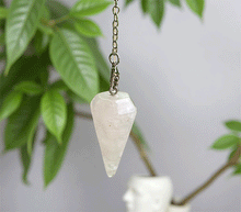 Naložite sliko v pregledovalnik galerije, nihalo kamena strela talisman nihalo iz kamene strele kristalno nihalo kamena strela kristali nihalo iz kamene strele poldragi kamni nihala merjenje energije nihala pendelum