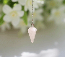 Naložite sliko v pregledovalnik galerije, nihalo kamena strela talisman nihalo iz kamene strele kristalno nihalo kamena strela kristali nihalo iz kamene strele poldragi kamni nihala merjenje energije nihala pendelum