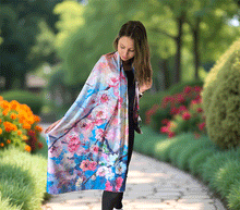 Naložite sliko v pregledovalnik galerije, obojestranski ženski šal poletni šali modni sal pisani sali cvetlice prehodni sal viskoza svila barvit ženski šali moda udoben šal mehek obojestranski sal jesenski šal cvetlični ženski šal