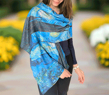 Naložite sliko v pregledovalnik galerije, obojestranski ženski šal poletni šali modni sal pisani sali cvetlice prehodni sal viskoza svila barvit ženski šali moda udoben šal mehek obojestranski sal jesenski šal ženski šal moda zvezde