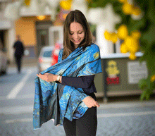 Naložite sliko v pregledovalnik galerije, obojestranski ženski šal poletni šali modni sal pisani sali cvetlice prehodni sal viskoza svila barvit ženski šali moda udoben šal mehek obojestranski sal jesenski šal ženski šal moda zvezde