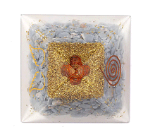 Naložite sliko v pregledovalnik galerije, orgonit piramida angelit kristali zaščita zascita elektromagnetno sevanje orgonit piramida kristali angelita spirala kristali poldragi kamni piramide piramida moč moc orgonit piramida orgonit elektrosmog