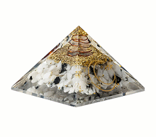 Naložite sliko v pregledovalnik galerije, orgonit piramida mesecev kamen kristali zaščita zascita elektromagnetno sevanje orgonit piramida kristali lunin kamen spirala kristali poldragi kamni piramide piramida moč moc orgonit piramida orgonit elektrosmog