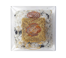 Naložite sliko v pregledovalnik galerije, orgonit piramida mesecev kamen kristali zaščita zascita elektromagnetno sevanje orgonit piramida kristali lunin kamen spirala kristali poldragi kamni piramide piramida moč moc orgonit piramida orgonit elektrosmog