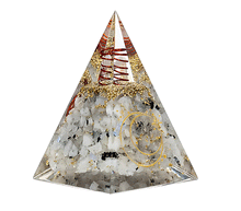 Naložite sliko v pregledovalnik galerije, orgonit piramida mesecev kamen kristali zaščita zascita elektromagnetno sevanje orgonit piramida kristali lunin kamen spirala kristali poldragi kamni piramide piramida moč moc orgonit piramida orgonit elektrosmog