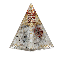 Naložite sliko v pregledovalnik galerije, orgonit piramida mesecev kamen kristali zaščita zascita elektromagnetno sevanje orgonit piramida kristali lunin kamen spirala kristali poldragi kamni piramide piramida moč moc orgonit piramida orgonit elektrosmog