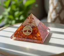 Naložite sliko v pregledovalnik galerije, orgonit piramida zaščita elektromagnetno sevanje orgonit piramida karneol spirala kristali poldragi kamni piramide piramida moč moc drevo življenja piramida drevo zivljenja orgonit elektrosmog