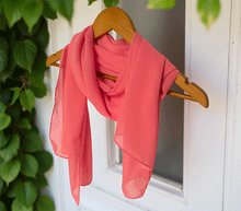 Naložite sliko v pregledovalnik galerije, šal šali ženski šali poletni šali prehodni šali modni dodatki svila viskoza enobarvni šali enobarven šal sal enobarven lahek sal viskoza svila sal naravni material