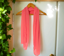 Naložite sliko v pregledovalnik galerije, šal šali ženski šali poletni šali prehodni šali modni dodatki svila viskoza enobarvni šali enobarven šal sal enobarven lahek sal viskoza svila sal naravni material