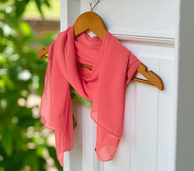 Naložite sliko v pregledovalnik galerije, šal šali ženski šali poletni šali prehodni šali modni dodatki svila viskoza enobarvni šali enobarven šal sal enobarven lahek sal viskoza svila sal naravni material