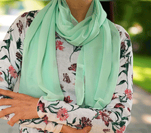 Naložite sliko v pregledovalnik galerije, šal šali ženski šali poletni šali prehodni šali modni dodatki svila viskoza enobarvni šali enobarven šal sal enobarven lahek sal viskoza svila sal naravni material