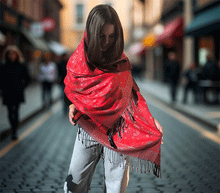 Naložite sliko v pregledovalnik galerije, sal sali šal šali pasmina pašmina ženski šali modni šali zenski sal bombaž viskoza šali lepota mehko jesenski šal zimski šal prehodni šal poletni šali topel sal naravni materiali rdeča