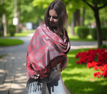 Naložite sliko v pregledovalnik galerije, sal sali šal šali pasmina pašmina ženski šali modni šali zenski sal bombaž viskoza šali lepota mehko jesenski šal zimski šal prehodni šal poletni šali topel sal naravni materiali rdeča