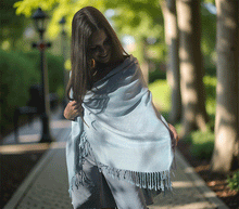 Naložite sliko v pregledovalnik galerije, sal sali šal šali pasmina pašmina ženski šali modni šali zenski sal bombaž viskoza šali lepota mehko jesenski šal zimski šal prehodni šal poletni šali vzorci moder