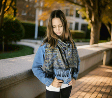 Naložite sliko v pregledovalnik galerije, sal sali šal craz šali pasmina pašmina ženski šali modni šali zenski sal bombaž viskoza šali lepota mehko jesenski šal zimski šal prehodni šal poletni šali črna modra naravni materiali good vibes
