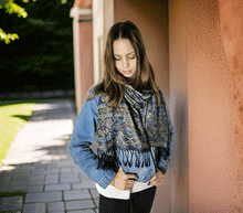Naložite sliko v pregledovalnik galerije, sal sali šal craz šali pasmina pašmina ženski šali modni šali zenski sal bombaž viskoza šali lepota mehko jesenski šal zimski šal prehodni šal poletni šali črna modra naravni materiali good vibes
