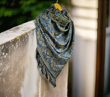 Naložite sliko v pregledovalnik galerije, sal sali šal craz šali pasmina pašmina ženski šali modni šali zenski sal bombaž viskoza šali lepota mehko jesenski šal zimski šal prehodni šal poletni šali črna modra naravni materiali good vibes