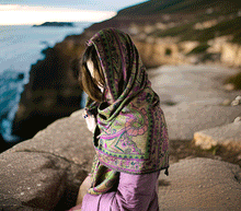 Naložite sliko v pregledovalnik galerije, sal sali šal crazy šali pasmina pašmina ženski šali modni šali zenski sal bombaž viskoza šali lepota mehko jesenski šal zimski šal prehodni šal poletni šali črna zelena
vzorci naravni materiali good vibes