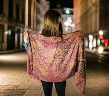 Naložite sliko v pregledovalnik galerije, sal sali šal crazy šali pasmina pašmina ženski šali modni šali zenski sal bombaž viskoza šali lepota mehko jesenski šal zimski šal prehodni šal poletni šali rdeča oranžna naravni materiali good vibes