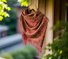 Naložite sliko v pregledovalnik galerije, sal sali šal crazy šali pasmina pašmina ženski šali modni šali zenski sal bombaž viskoza šali lepota mehko jesenski šal zimski šal prehodni šal poletni šali rdeča oranžna naravni materiali good vibes