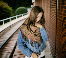 Naložite sliko v pregledovalnik galerije, sal sali šal crazy šali pasmina pašmina ženski šali modni šali zenski sal bombaž viskoza šali lepota mehko jesenski šal zimski šal prehodni šal poletni šali rjava zelena
vzorci naravni materiali good vibes