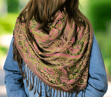 Naložite sliko v pregledovalnik galerije, sal sali šal crazy šali pasmina pašmina ženski šali modni šali zenski sal bombaž viskoza šali lepota mehko jesenski šal zimski šal prehodni šal poletni šali rjava zelena
vzorci naravni materiali good vibes