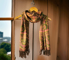 Naložite sliko v pregledovalnik galerije, sal sali šal crazy šali pasmina pašmina ženski šali modni šali zenski sal bombaž viskoza šali lepota mehko jesenski šal zimski šal prehodni šal poletni šali rjava zelena
vzorci naravni materiali good vibes