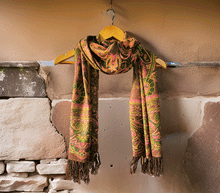 Naložite sliko v pregledovalnik galerije, sal sali šal crazy šali pasmina pašmina ženski šali modni šali zenski sal bombaž viskoza šali lepota mehko jesenski šal zimski šal prehodni šal poletni šali rjava zelena
vzorci naravni materiali good vibes