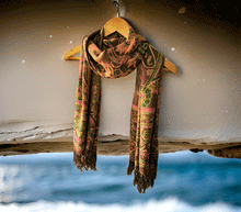 Naložite sliko v pregledovalnik galerije, sal sali šal crazy šali pasmina pašmina ženski šali modni šali zenski sal bombaž viskoza šali lepota mehko jesenski šal zimski šal prehodni šal poletni šali rjava zelena
vzorci naravni materiali good vibes