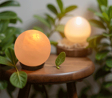 Naložite sliko v pregledovalnik galerije, Himalajska solna lucka naravna oblika astma svetilka elektrosmog solna luc madalbal solna svetilka himalajska solna lučka solna luč solna svetilka okrogla