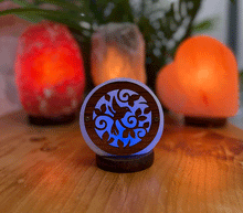 Naložite sliko v pregledovalnik galerije, Himalajska solna lucka naravna oblika astma svetilka elektrosmog solna luc madalbal solna svetilka himalajska solna lučka solna luč solna svetilka kolibri