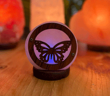 Naložite sliko v pregledovalnik galerije, himalajska solna lučka solna svetilka himalajske solne lucke luč sobna svetilka iz soli negativni ioni zdravje svetila pakistan metulj himalajska solna luc luc iz soli