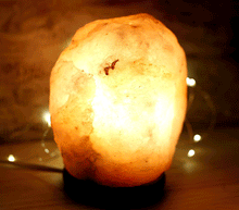 Naložite sliko v pregledovalnik galerije, Himalajska solna lucka svetilka solne lucke ciscenje zraka sproscanje solna luc solna lučka svetilka iz himalajske soli svetila luč