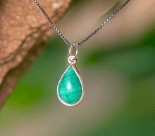 Naložite sliko v pregledovalnik galerije, srebrni obesek 925 malahit nakit kristal srebro 925 malahit zenski nakit modni nakit kristali obesek kristali poldragi kamni talisman