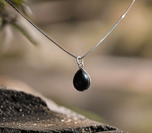 Naložite sliko v pregledovalnik galerije, srebrni obesek 925 oniks nakit kristal srebro 925 oniks zenski nakit modni nakit kristali obesek kristali poldragi kamni talisman