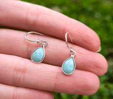 Naložite sliko v pregledovalnik galerije, srebrni zenski uhani 925 amazonit zenski nakit nakit uhani srebro 925 uhani iz kristalov amazonit uhani podragi kamni modni nakit kristali kristalni uhani amazonit uhancki